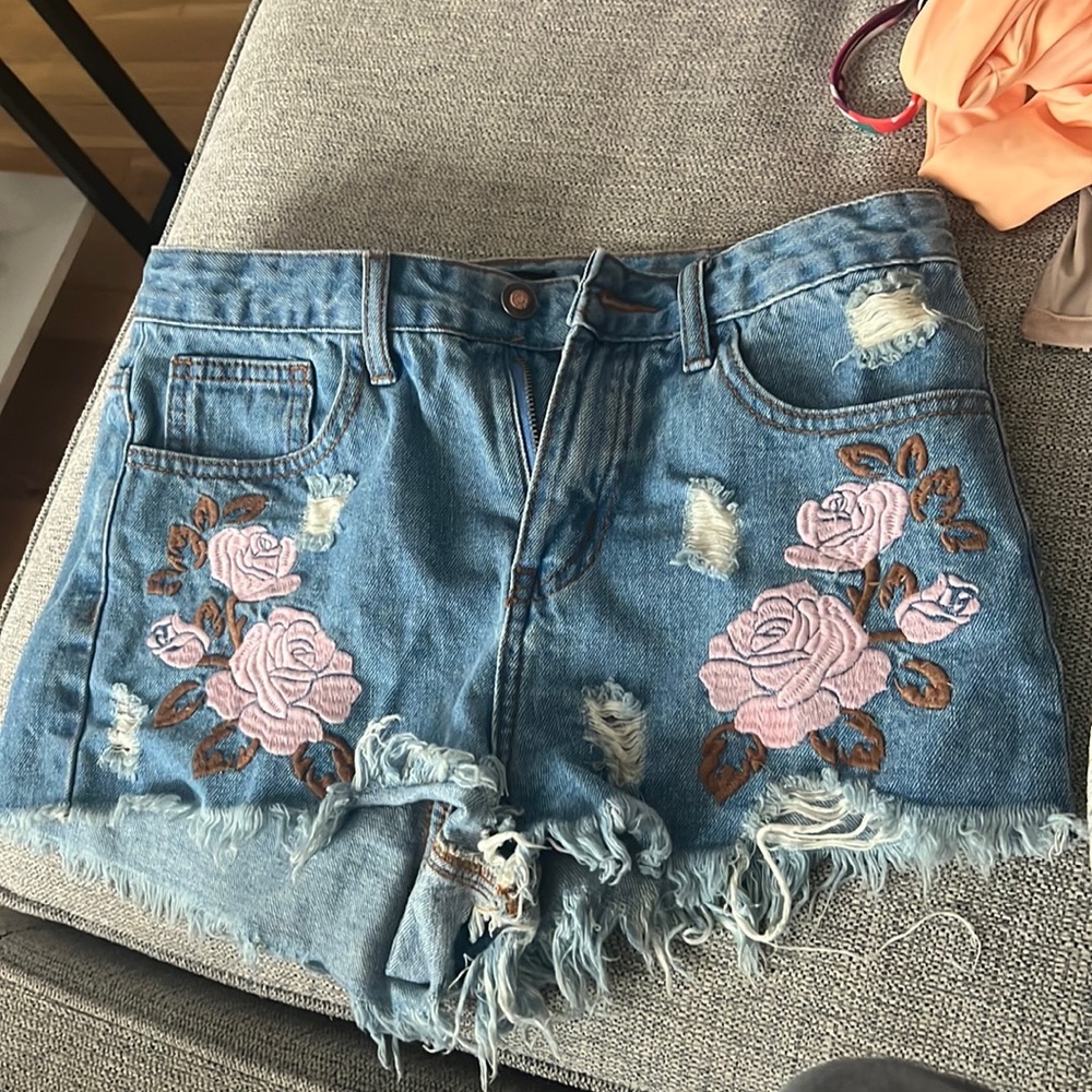 Ontwelfth Jean shorts